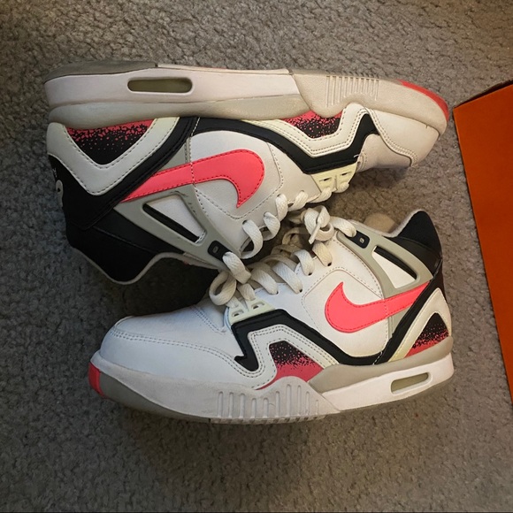 Nike Air Tech Challenge II - Picture 1 of 3